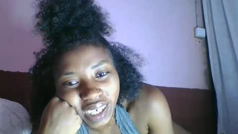 Snapshot of asmiraa chatting on 12.02.25 asmiraa online show from 12.02.25