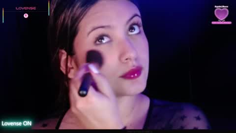 Snapshot of aspenruss chatting on 10.05.25 online show from 10.05.25