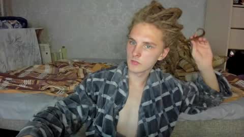 Snapshot of asphalt_surfer chatting on 10.01.25 asphalt surfer online show from 10.01.25