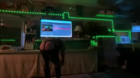 Snapshot of ass_so_sweet chatting on 11.23.25 SIR WILLIAM online show from 11.23.25