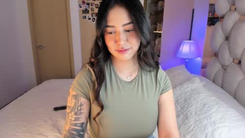 Snapshot of asshley__ chatting on 02.23.25 Ashley online show from 02.23.25