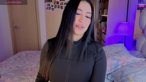 Snapshot of asshley__ chatting on 09.24.25 Ashley online show from 09.24.25
