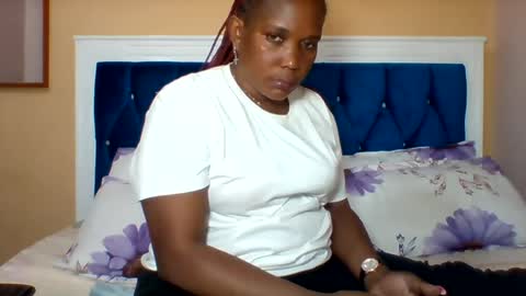 Snapshot of assqueen4 chatting on 07.27.26 FLORAH DANIEL online show from 07.27.26