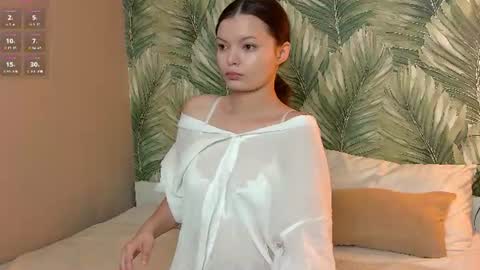 Snapshot of asterquinn chatting on 06.16.26 Aster Quinn online show from 06.16.26