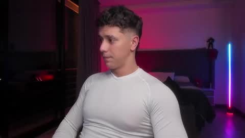 Snapshot of astonhills chatting on 09.20.25 astonhills online show from 09.20.25