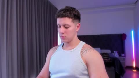 Snapshot of astonhills chatting on 09.24.25 astonhills online show from 09.24.25