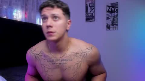 Snapshot of astonhills chatting on 10.03.25 astonhills online show from 10.03.25