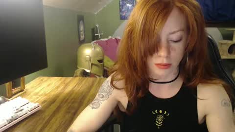 Snapshot of astraeasiren chatting on 02.13.25 AstraeaSiren online show from 02.13.25