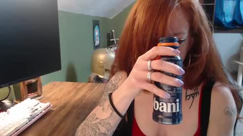 Snapshot of astraeasiren chatting on 02.14.25 AstraeaSiren online show from 02.14.25