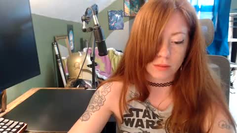 Snapshot of astraeasiren chatting on 07.22.26 AstraeaSiren online show from 07.22.26