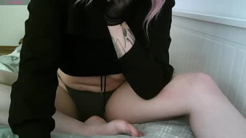 Snapshot of astrasluttyhole chatting on 06.14.26 Astra online show from 06.14.26