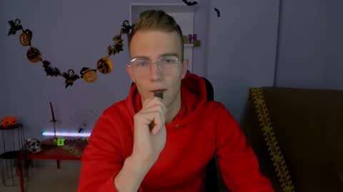 astren online show from 10.19.25