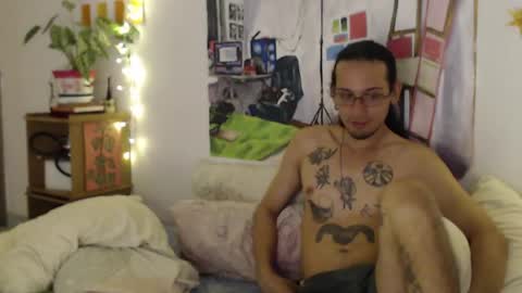 Snapshot of astryd69 chatting on 05.19.26 Astrid 69 online show from 05.19.26