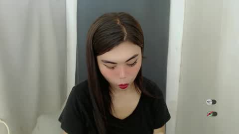 Snapshot of asuna_charming chatting on 02.01.25 asuna_charming online show from 02.01.25