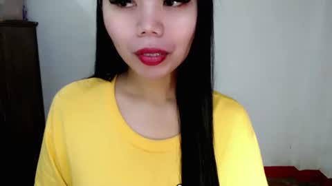 Snapshot of asuna_charming chatting on 10.27.25 asuna_charming online show from 10.27.25