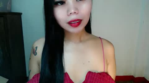 Snapshot of asuna_charming chatting on 11.20.25 asuna_charming online show from 11.20.25