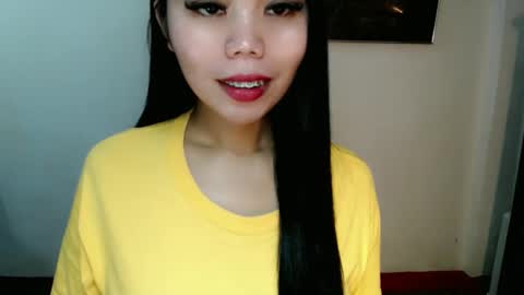 Snapshot of asuna_charming chatting on 11.24.25 asuna_charming online show from 11.24.25