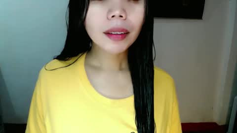 Snapshot of asuna_charming chatting on 12.05.25 asuna_charming online show from 12.05.25