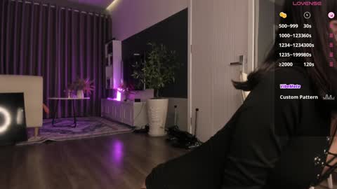 Snapshot of asuno_ chatting on 09.11.25 Follow my TG Channel for 3 tokens only online show from 09.11.25