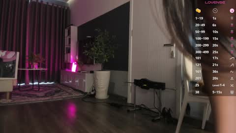 Snapshot of asuno_ chatting on 12.02.25 Follow my TG Channel for 3 tokens only online show from 12.02.25