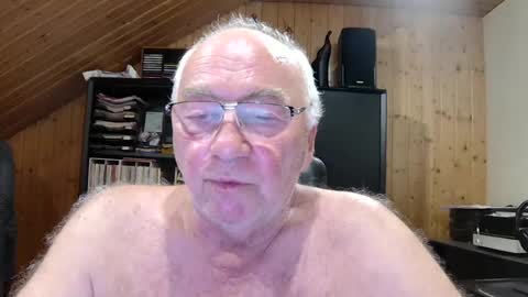 Snapshot of asusandy chatting on 06.21.26 asusandy online show from 06.21.26
