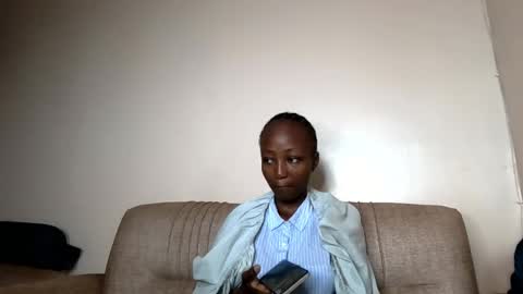 Snapshot of atara_seren chatting on 05.09.26 atara_seren online show from 05.09.26