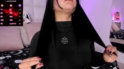 Athena online show from 03.06.25