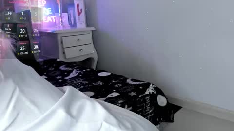 Athena online show from 10.10.25