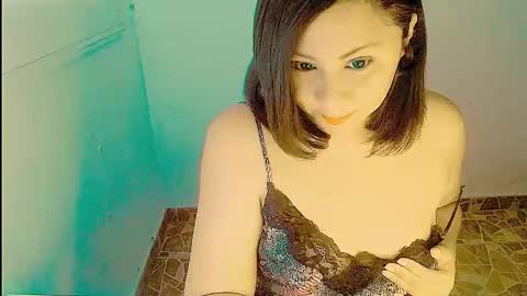 Snapshot of atenas18022 chatting on 09.22.25 Xixi2024 online show from 09.22.25