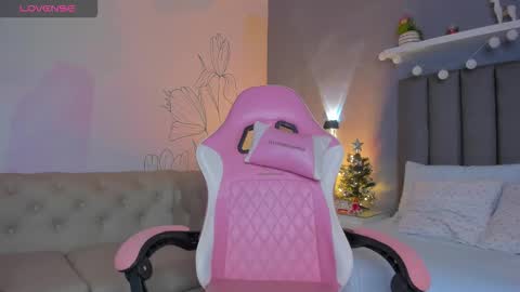 Atenea online show from 12.18.25