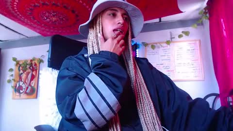 Atenea online show from 10.22.25