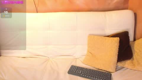 Snapshot of athena_makri05 chatting on 12.11.24 ATENEA MAKRI online show from 12.11.24