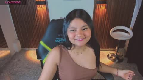athena_snaw online show from 05.12.26