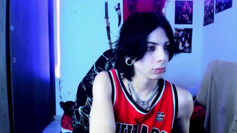 athenauwu online show from 02.19.25