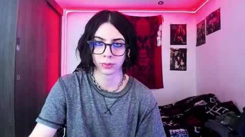 athenauwu online show from 09.13.25