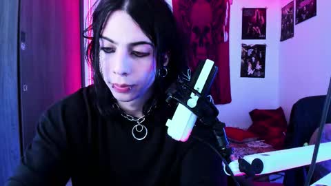 athenauwu online show from 10.07.25