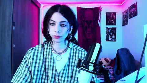 athenauwu online show from 10.09.25