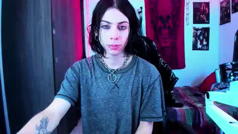 athenauwu online show from 11.16.25