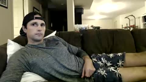 Snapshot of athleteguy55555 chatting on 03.08.25 tommycb55555 online show from 03.08.25