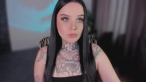 online every day between 10am-23pm online show from 09.21.25