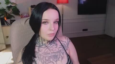 online every day between 10am-23pm online show from 06.25.26