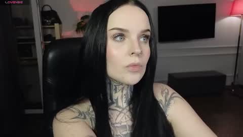 online every day between 10am-23pm online show from 07.22.26