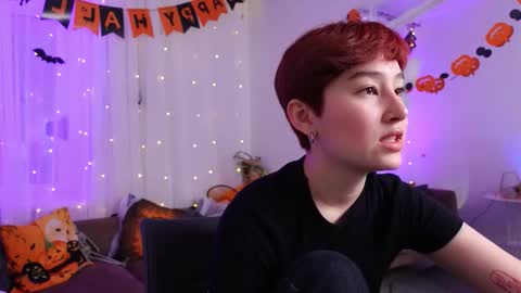 Snapshot of audreyalright chatting on 10.27.25 Audrey online show from 10.27.25
