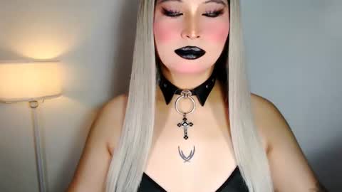 Snapshot of audreyholloway chatting on 06.14.26 Audrey online show from 06.14.26