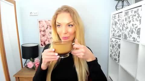 AulloraSensual online show from 03.10.25