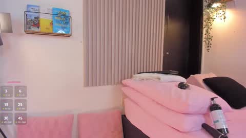 Hello I am Marcela follow me on my instagram  aura moon11 online show from 01.17.26