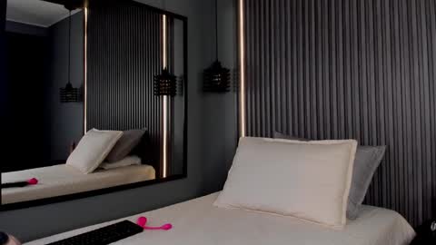 Aura online show from 01.29.25