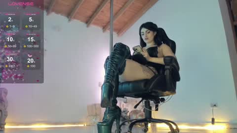 aura online show from 12.20.24