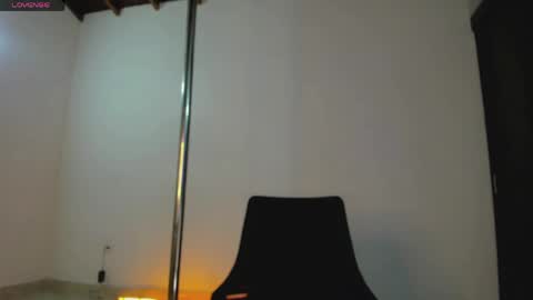Snapshot of aurabonett chatting on 05.17.26 aura online show from 05.17.26
