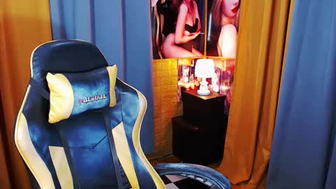 Miss awra online show from 04.14.26